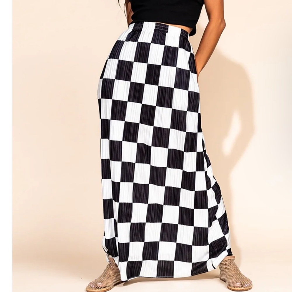 Dressed in LALA Black and White Checkered Maxi Skirt